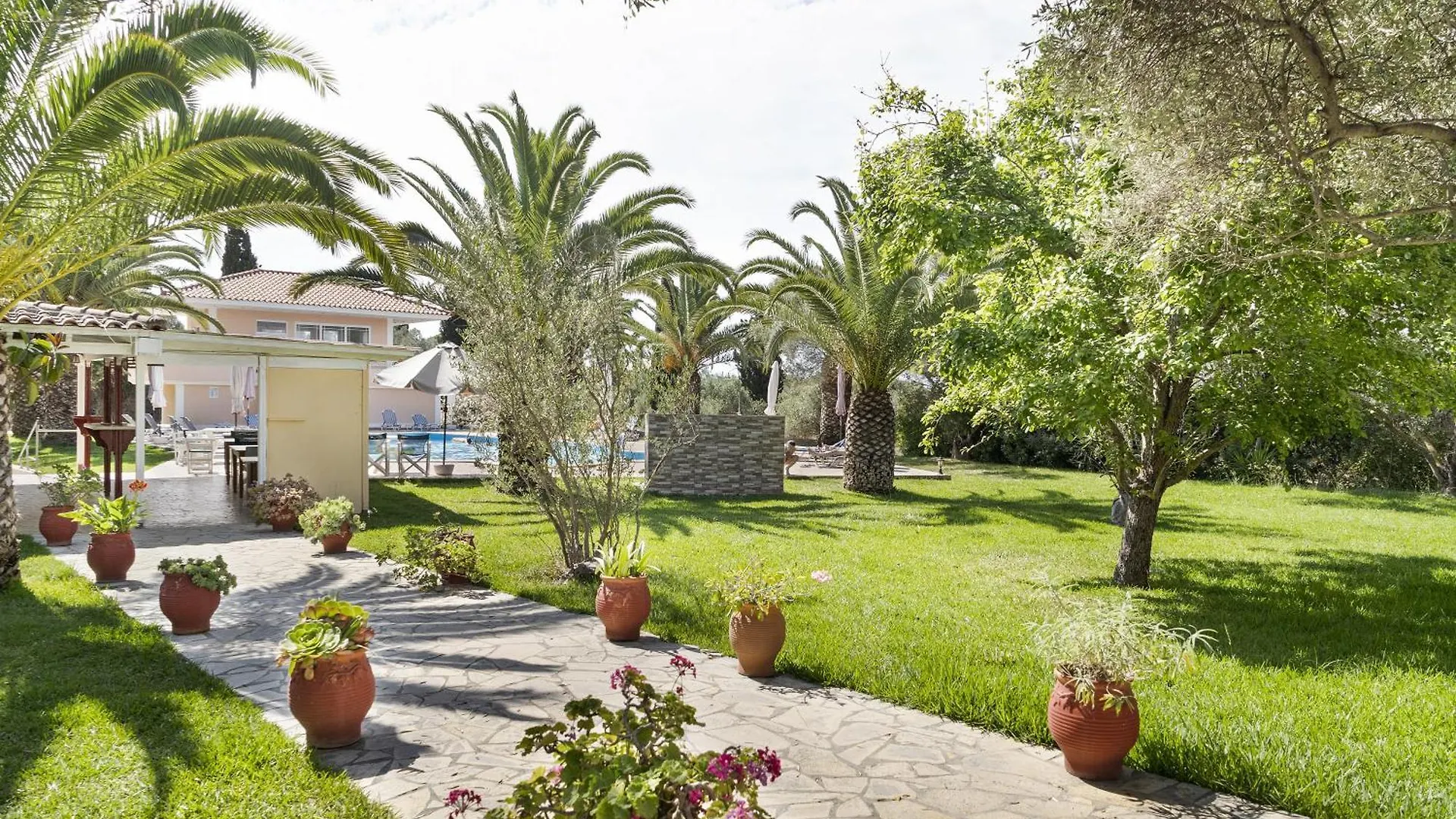 Helena Inn Kefalonia 斯沃伦塔