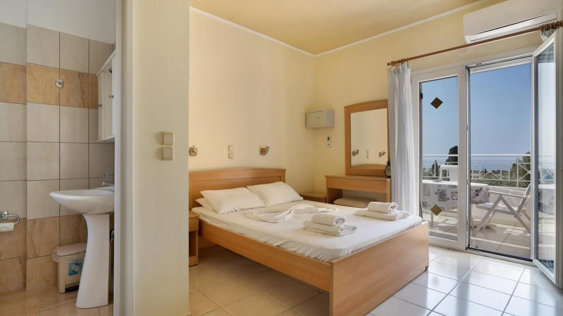 Helena Inn Kefalonia 斯沃伦塔 0*,  希腊